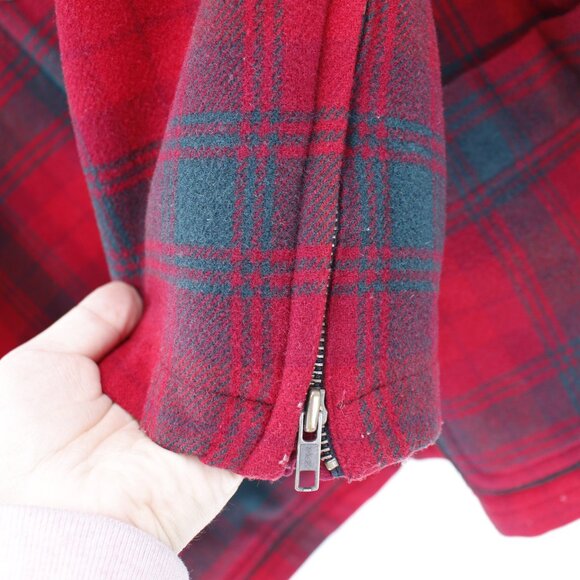 Vintage Banana Republic Mackinaw cruiser jacket Mens Medium Red Plaid Wool Blend - Picture 3 of 13